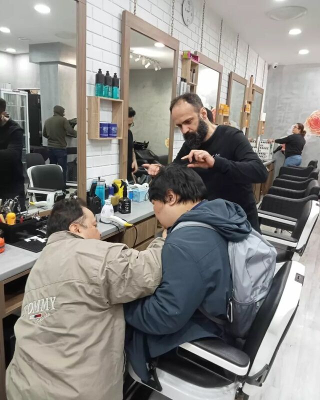 Sam visited the barber for the first time! 💈

Witnessing Sam's amazing progress toward community access is truly inspiring and is a big milestone to celebrate! We’re loving his fresh look 👏

#SupportedIndependentliving #NDIS #NDISparticipants #DisabilityAwareness #AllaraSupportServices #DisabilitySupport #NDISprovider #CommunityParticipation #iLoveNDIS #SupportCoordinator #WesternSydney #Wollongong #participant