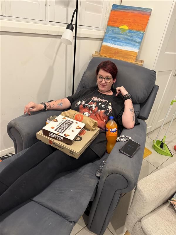 Claiming her rightful throne! Enjoying life in her favorite comfy chair 🤩👑