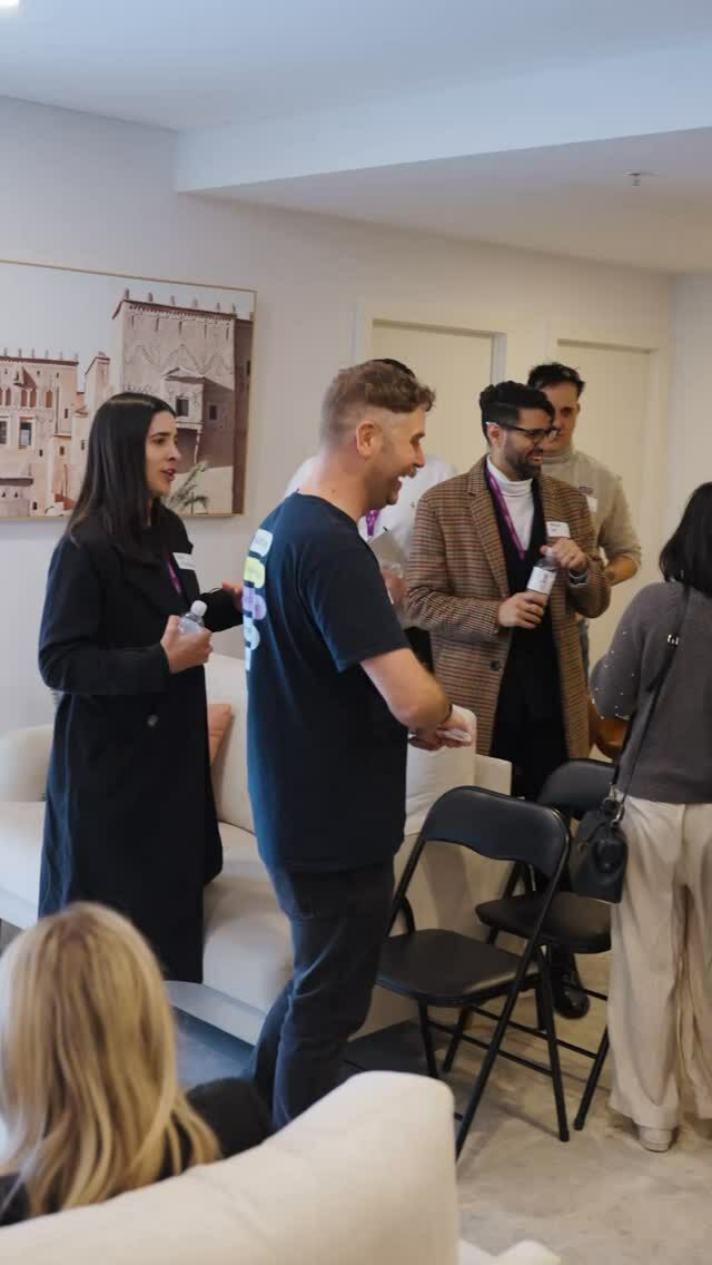 Last Wednesday, Allara, MyLife, and HireUp came together at our brand new Schofields site. 🩷

Rebecca, our incredible Senior SIL Manager, kicked things off by sharing how we do things at Allara - with heart, hustle, and a whole lot of care. From there, MyLife and HireUp gave us the lowdown on what they do, sparking great convos and future collabs.

Love seeing strong partnerships in action! 💙 #TeamAllara #SILDoneRight